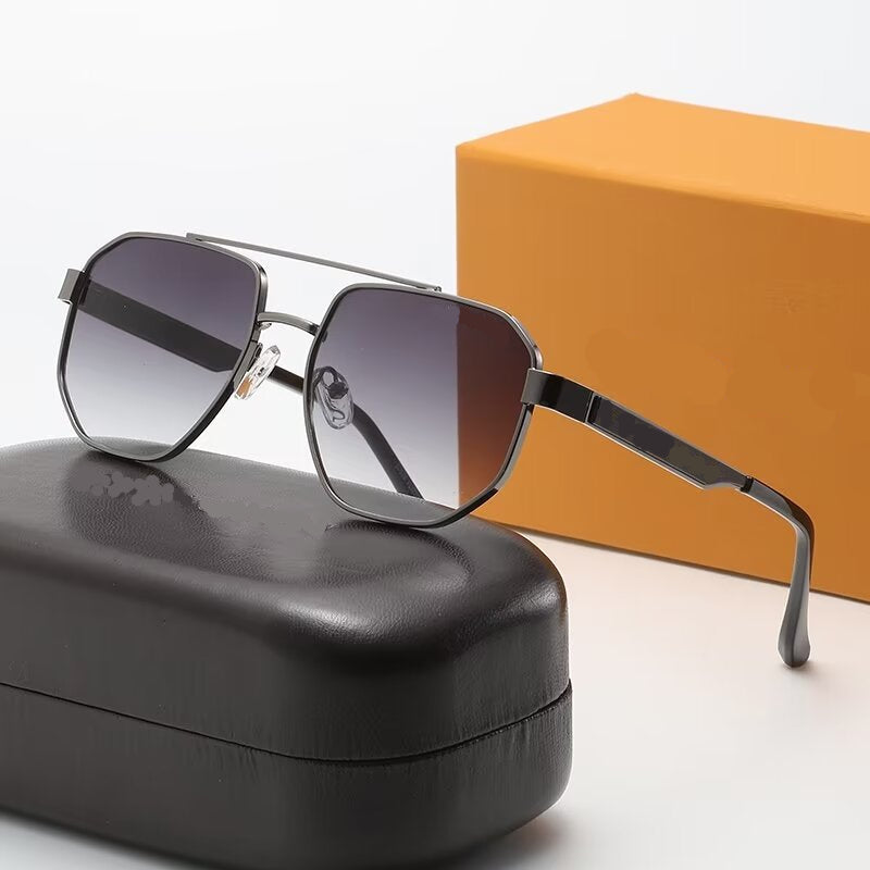 Loius Vuitton Laurvét Sunglasses
